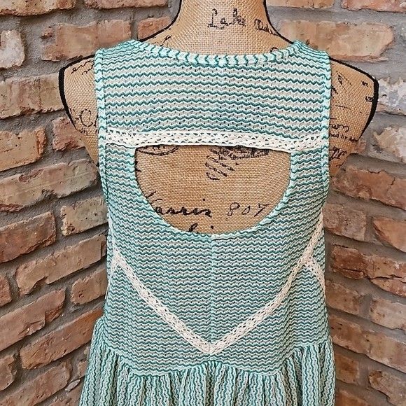 NWT Free People Ivory & Green lace peplum back cut out top size XS - Picture 7 of 11